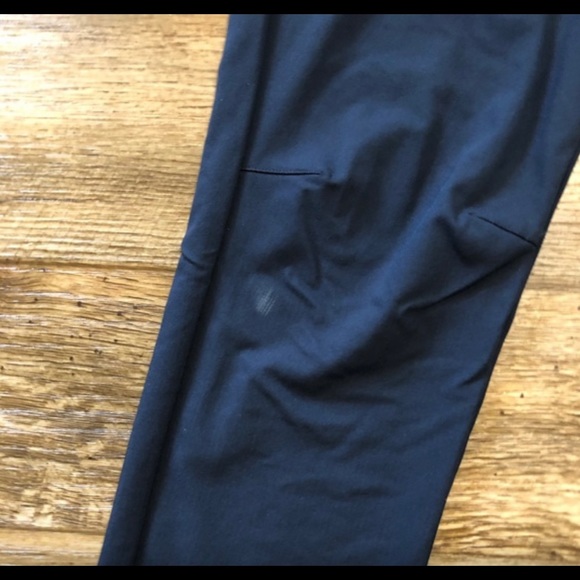 Lululemon Commute Pants (Waist:36”/Inseam 34”)
[Black Iris Blue] - Picture 11 of 13